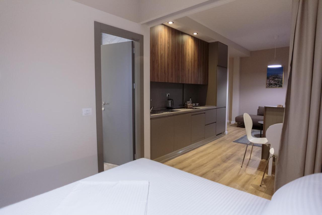 Porta Apartament Vlorë Eksteriør billede