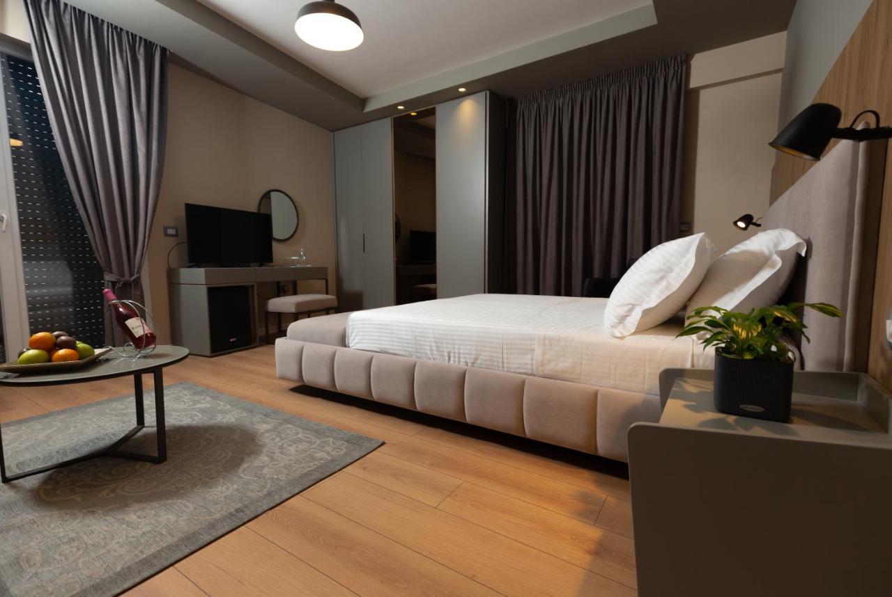 Porta Apartament Vlorë Eksteriør billede