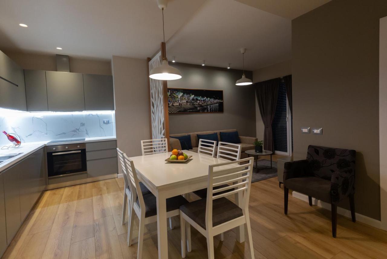 Porta Apartament Vlorë Eksteriør billede